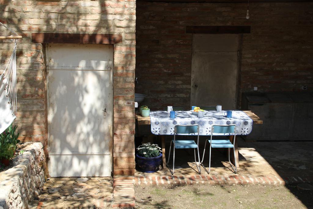 Cirfandli Vendeghaz Apartment Pecs Luaran gambar